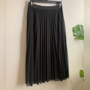 black pleated midi skirt